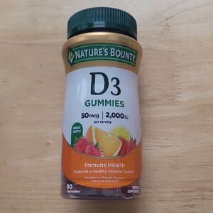 D3 Gummies Nature's Bounty 50mcg 2,000 IU Strawberry Orange Lemon 90 Gummies NEW